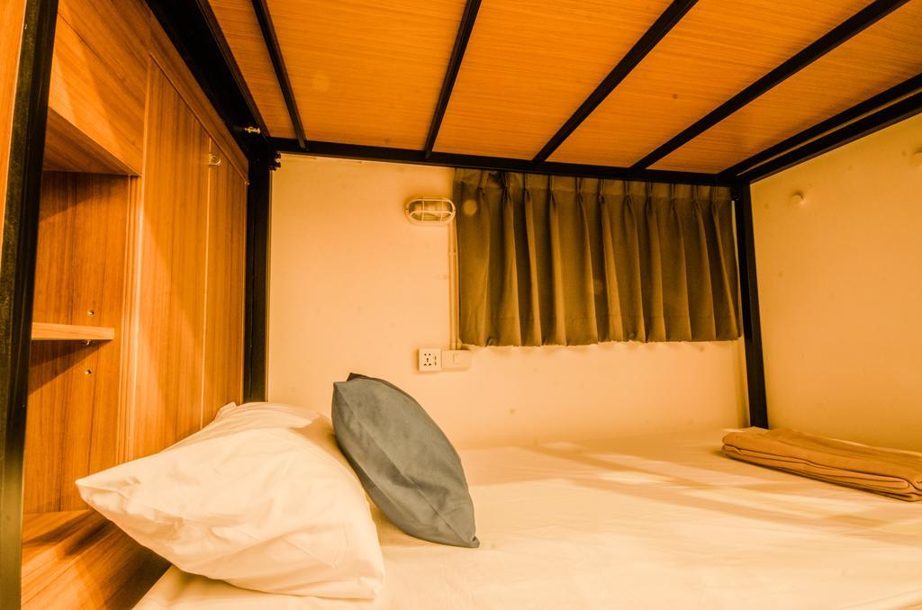 Pier 49 Hostel Bangkok Eksteriør bilde