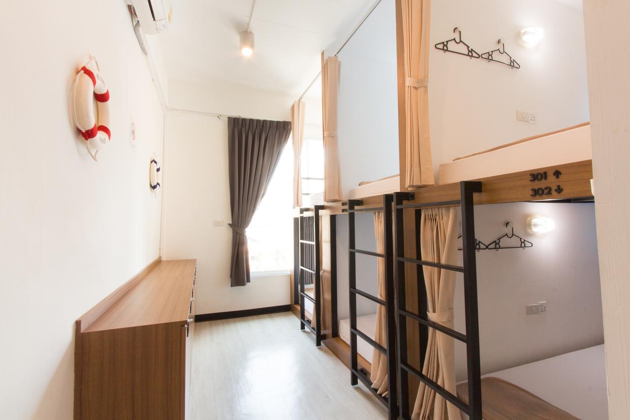 Pier 49 Hostel Bangkok Eksteriør bilde